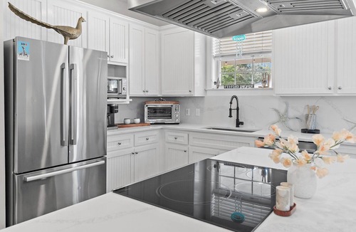 San Juan House | 🌴 3 Minute Walk to Beach | Private Heated Pool | Golf Cart | Amazing Location