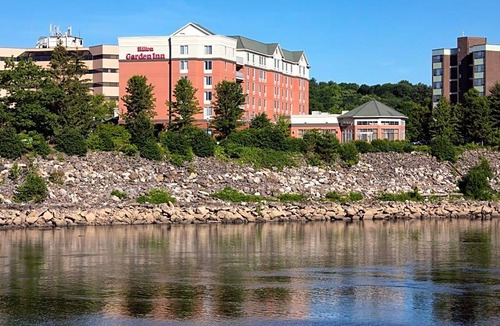 Auburn Hotel | 3-Star Hotel ∙ Hilton Garden Inn Auburn Riverwatch