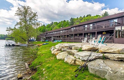 Lenox Dale Hotel | 3-Star Hotel ∙ The Black Swan Lee - Lenox, Ascend Hotel Collection