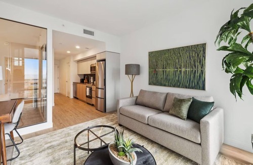 Buzzard Point Hotel | 3 Units | Modern Apartment w/Laundry & Kitchen – Perfect for Weeklong Escapes