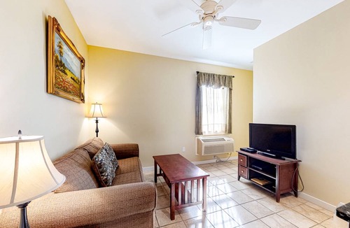 Northeast Harbor Hotel | 35 m² Hotel ∙ 1 bedroom ∙ 3 guests
