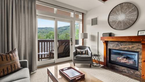 Stowe Area Resort | 378 Lodge At Spruce Peak Ski In Ski In Ski Out King Studio By Stowe Mountain Rentals