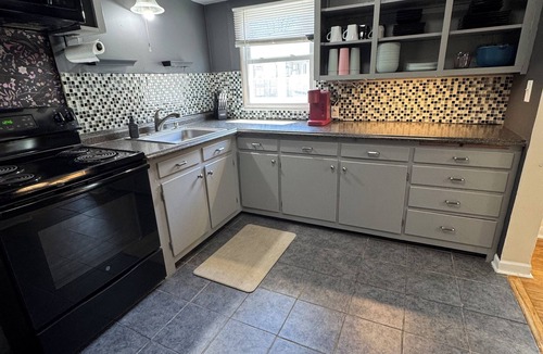 Boonville House | 3bed 1 bath close to Katy trail and isle of capri casino.