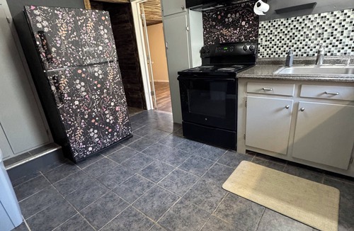 Boonville House | 3bed 1 bath close to Katy trail and isle of capri casino.