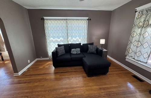 Boonville House | 3bed 1 bath close to Katy trail and isle of capri casino.