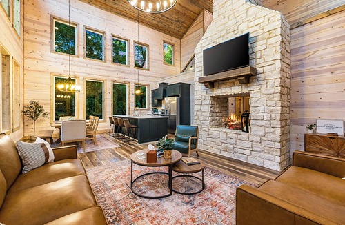 Pickens Cabin | 3BR Forest Hideaway! Playset, Pool Table, Foosball
