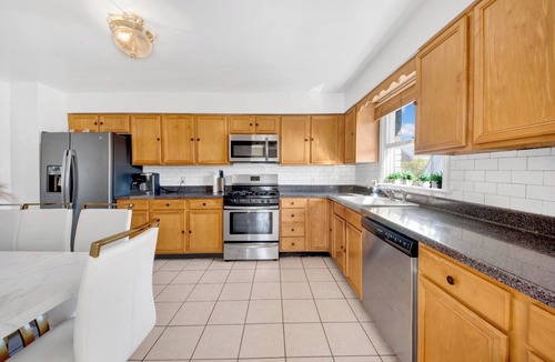 Southeast Yonkers House | 3BR Home Game Room Onsite Parking Convenient NYC Access
