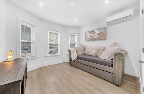 Wellington-Harrington House | 3BR Hotel Alternative - Walk to Kendall Square