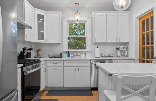 Reading Apartment | 3BR New England Getaway w/Game Room: Charm and Luxury Near Boston and Salem