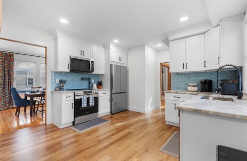 Willimantic House | 4-bedroom house in Windham - Pet Friendly - Thread City Family Escape