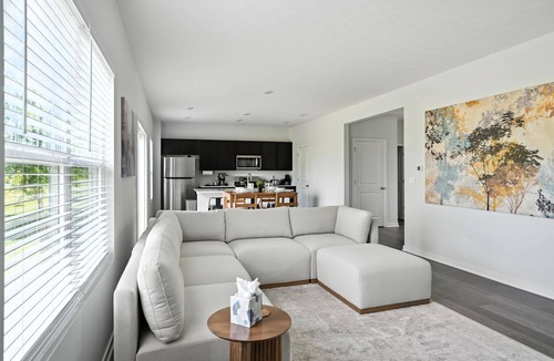 Delaware House | 4-bedroom modern house in lovely Delaware with AC,