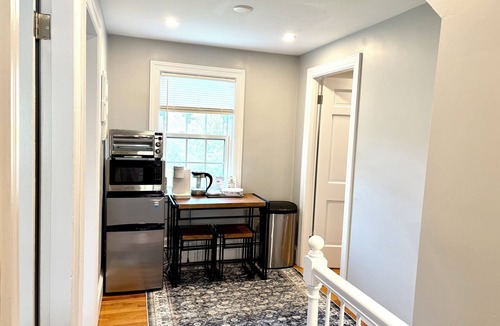 Abington House | 4-bedroom with big Patio @Abington, near Braintree, Weymouth, Brockton, Randolph