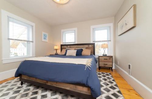 Amesbury Apartment | 4 Corners At Amesbury Downtown Pet Friendly