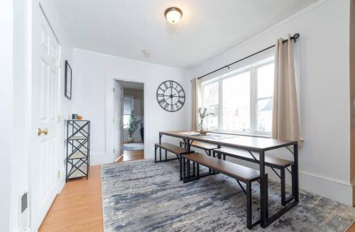 Amesbury Apartment | 4 Corners At Amesbury Downtown Pet Friendly