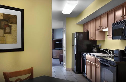 Downtown Myrtle Beach Hotel | 4 F Units with Lazy River | Oceanview Pool Escape | 1.8 mi to Convention Center