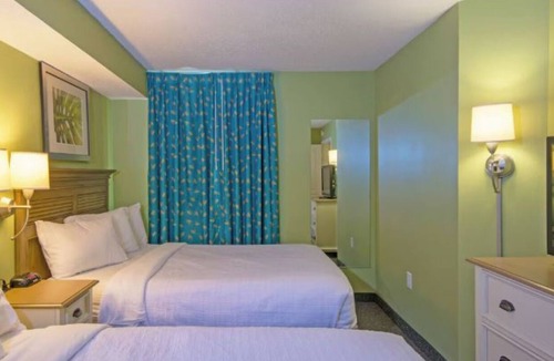 Myrtle Beach Hotel | 4 Family-Friendly Oceanfront Stays Near Myrtle Beach with Pool and Hot Tub