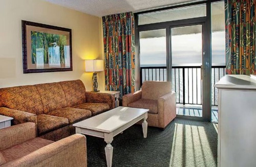 Myrtle Beach Hotel | 4 Family-Friendly Oceanfront Stays Near Myrtle Beach with Pool and Hot Tub