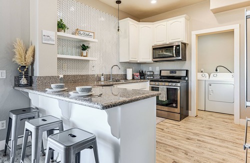 Greenehaven House | 4 Mi to Lake Powell: Retreat w/ Game Room!