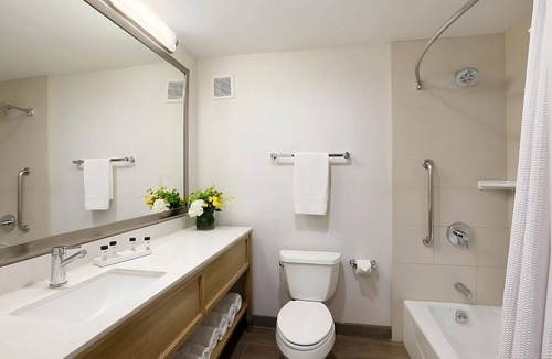 Mission Beach Hotel | 4 Units with Easy Access to Beautiful Beaches – Pacific Beach, Mission Beach!
