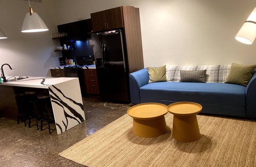 North Oakland Apartment | 424-Apt. 405