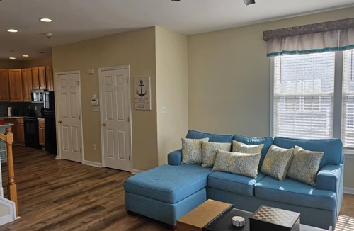 Long Neck House | 4bedroom Beach Retreat in charming Long Neck with Rooftop View and lounging deck