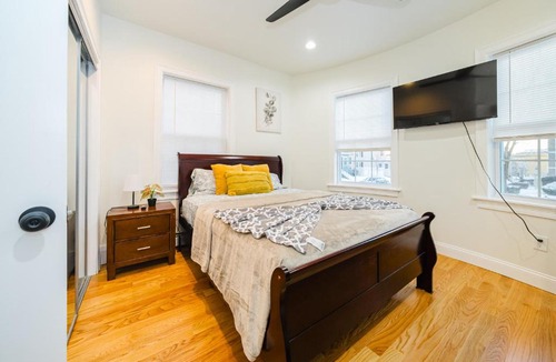 Worcester Apartment | 4BR Family-Friendly Worcester Apt - Near Parks - Perfect Summer Base 16-2