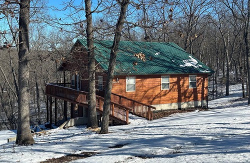 SaddleBrook House | 4th of July special.! Peaceful Forest Retreat. Spacious Cabin Hideaway,