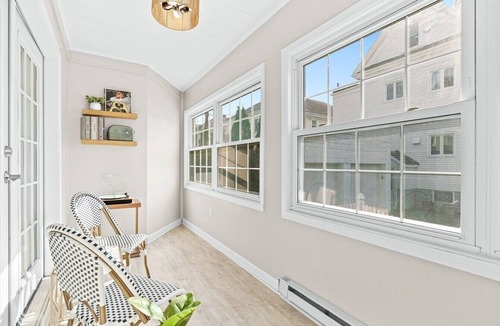 Medford House | 5 Bedroom Historic Home minutes to Boston with Yard