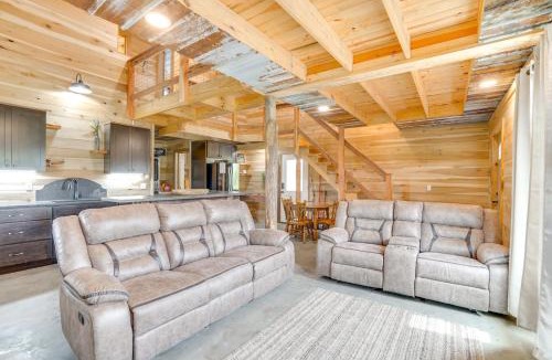 Kuttawa House | 5 Mi to Lake Barkley: Secluded Retreat in Kuttawa