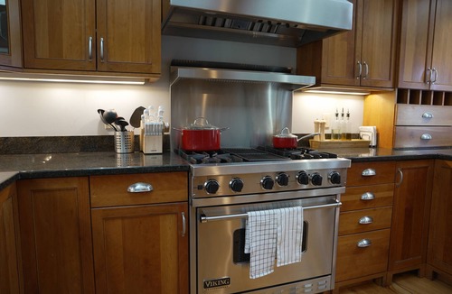 Gloucester House | 5 minute walk to Beach, Stage Fort Park, and Gloucester Promenade!