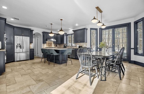 Cortlandt House | 5bed 3.5bath spacious and private with game room