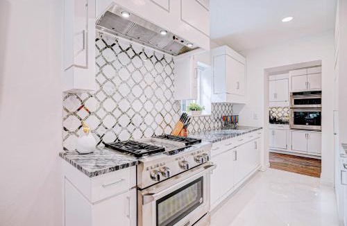 Norman House | 5BR Home 3 mins University of OK, Sleeps 10