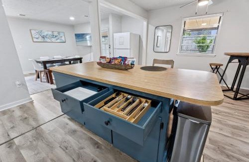 Central Oklahoma City House | 5BR Home Sleeps 10 Fenced Yard #NW25