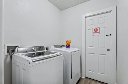 Central Oklahoma City House | 5BR Home Sleeps 10 Fenced Yard #NW25