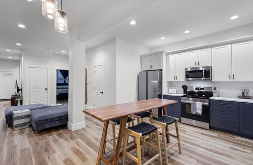 Tower Grove South House | 5BR St. Louis Home | Backyard Fire Pit + Games