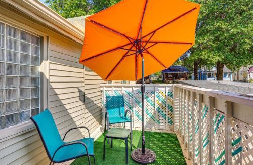 Kansas City House | 6 Mi to Arrowhead Stadium: Charming Home w/Porch!