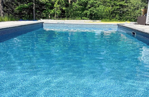 Walpole House | 7BR Estate w/Htd Pool Near Gillette | World Cup