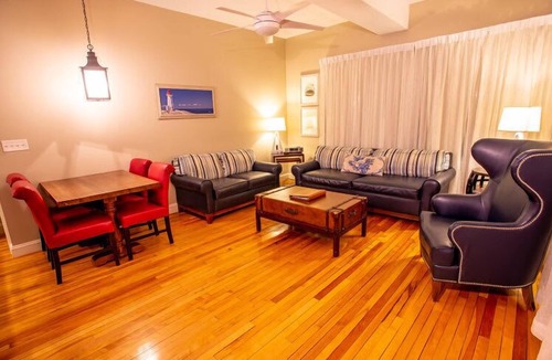 Kennebunk Apartment | 84 Main - 2 Bedroom Suite