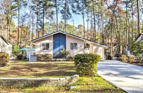 Ocean Pines House | 9 Mi to Ocean City Beaches: Retreat w/Patio