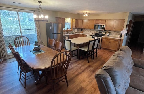 Mammoth Cave House | A cozy country home near Mammoth Cave, Nolin Lake and Blue Holler ATV Park