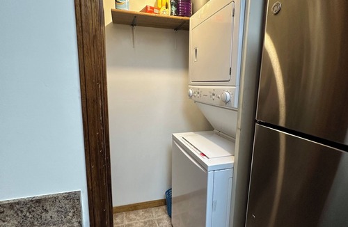 Shawnee Condo | A cozy, quiet condo close to everything you need in KC!
