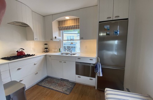 Stonington Apartment | A Fathom Above - Posh Apartment Above 27 Fathoms