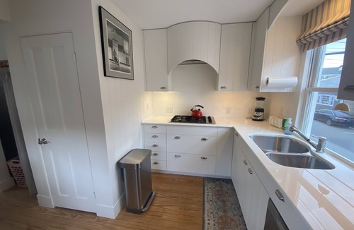 Stonington Apartment | A Fathom Above - Posh Apartment Above 27 Fathoms