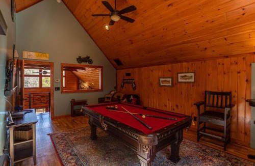 Sugar Grove House | A River Mist Walk
