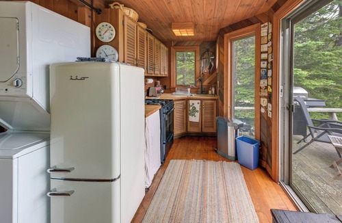 Vinalhaven Cottage | A True Escape: Island Sanctuary in Vinalhaven