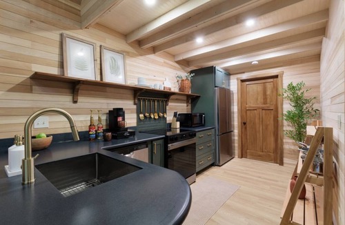 South Bloomingville Cabin | Abode at Blue Creek
