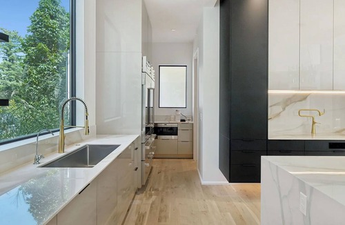 Brentwood House | Above Nashville Icon I Modern I Pool&Spa I Location I Luxury Services