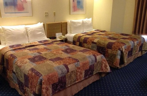 Gateway House | Accessibility and ease near Denver International Airport!