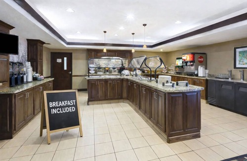 Columbia Apartment | Accessible Studio Suite w/Breakfast Included, Near Mizzou