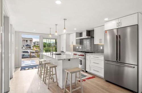 Newbury House | Across From Beach High-End Home The Nest